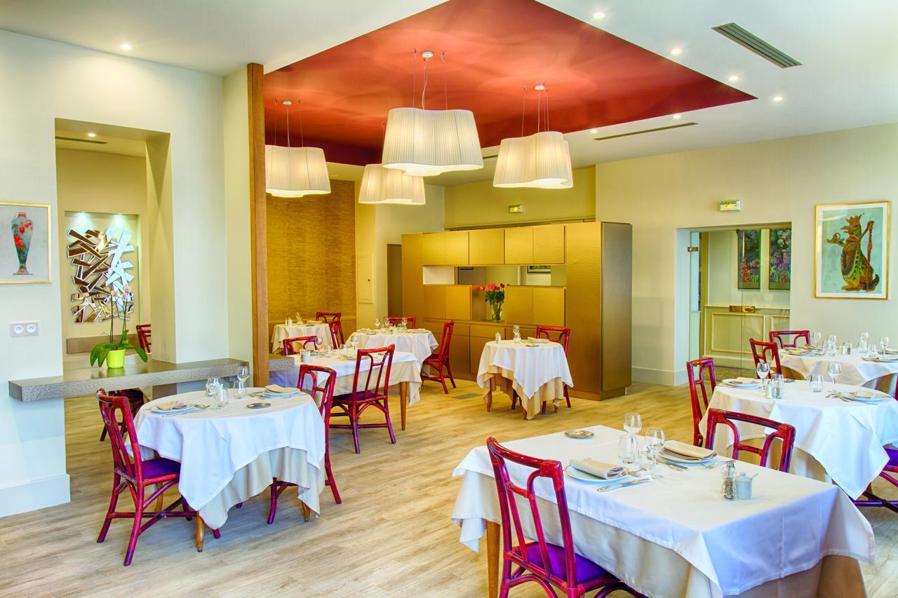 Hotel Restaurant Le Parc Moulins  Ngoại thất bức ảnh