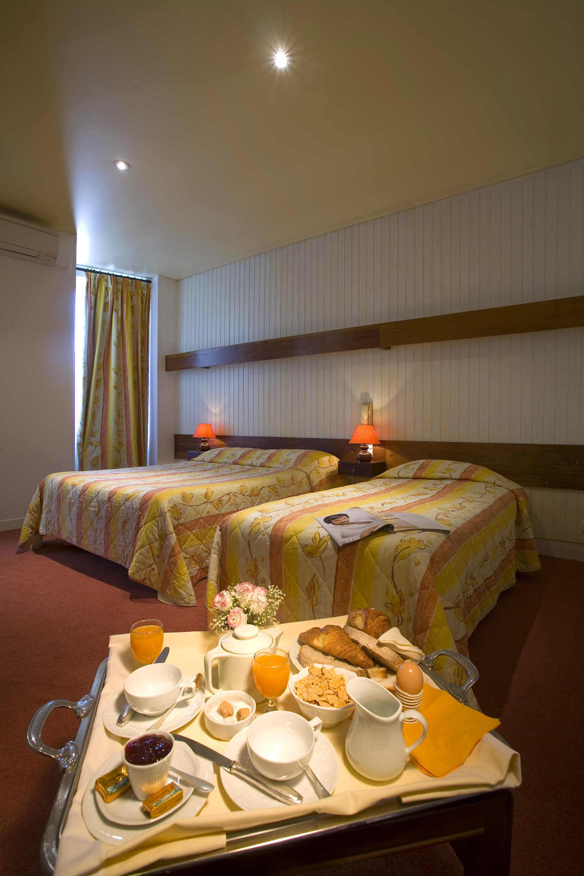 Hotel Restaurant Le Parc Moulins  Ngoại thất bức ảnh